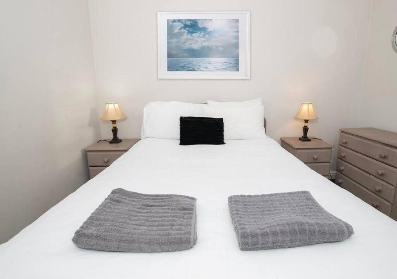 Cormorant - Beautiful 2 Bed Apartment With Sea Views Old Town 스카버러 외부 사진